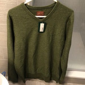 Red Ale by Alesbury Riverside V-neck sweater